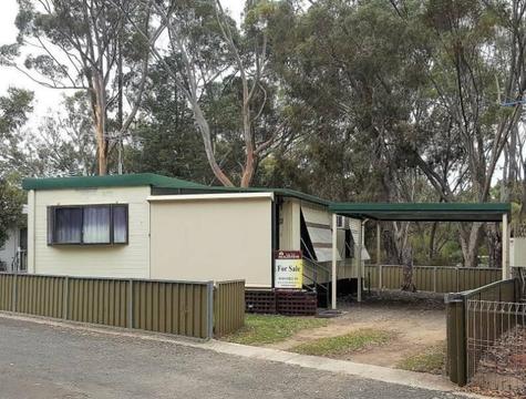 UNDER CONTRACT NURIOOTPA TOURIST PARK ON-SITE HOME