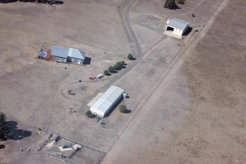 Farm house and runway 104 acres Rushworth Victoria