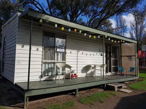 URGENT Cabin For Sale Islander Caravan Park - to be Relocated