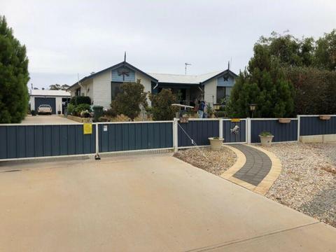 House For Sale - Walk in Start Living - 1Hr 30 Mins from Perth