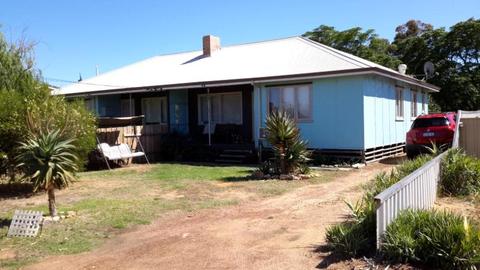 4 Sale 6BED or 2 X 3BED duplex, KULIN-3hrs from Perth