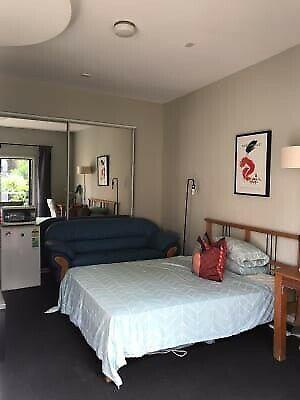 Share room: $225 and 275 per week per person including bills ( P