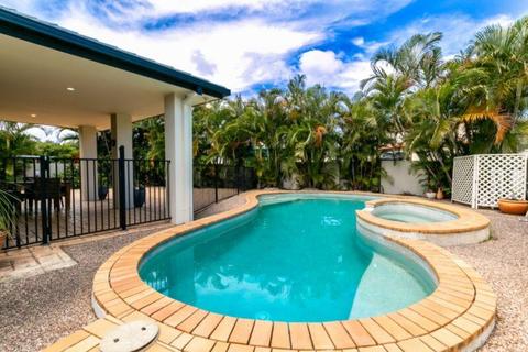 Houseshare: Beautiful House in Helensvale