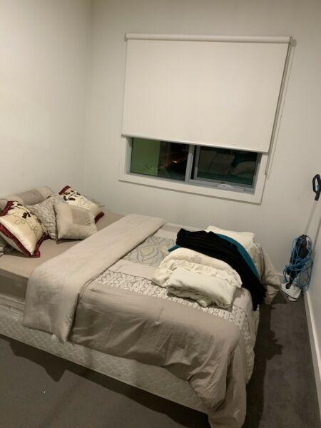 Wanted: Modern CLEAN Room for RENT in Noble Park $900permonth!!