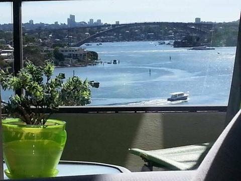 Own Large Room in Waterfront Apartment 9 kms from the CBD