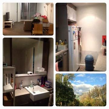 CBD/West Melb female single bedroom available for female from 3/5