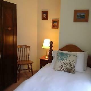 SINGLE ROOM in SHARE HOUSE. Wifi incl
