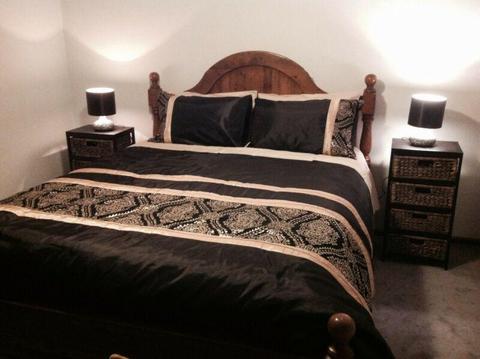 ROOM-SINGLE MALE or COUPLE-SHORT/LONG STAY/WIFI-UTILITIES INC. RENT
