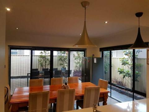 Furnished Room in Fully Furnished Luxury House South Fremantle