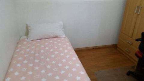Two rooms in Bayswater