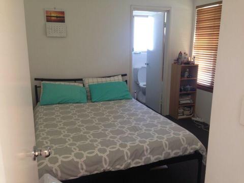 ENSUITE ROOM FOR RENT $170pw (all bills Included)