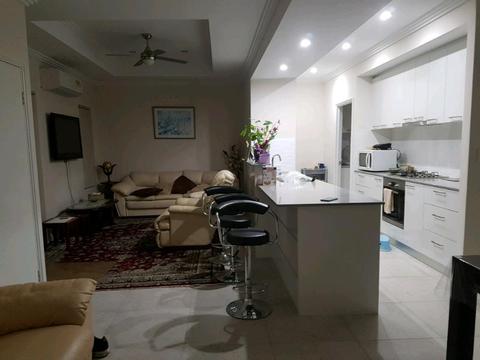 Mrs aysha Fatima Share house rent room $120 -150 like new 5 star