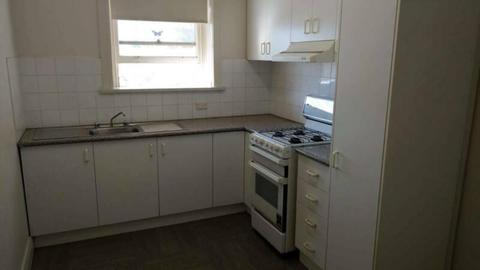 Unit in the heart of CBD to rent