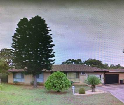 HOUSE FOR RENT ST. CLAIR NSW