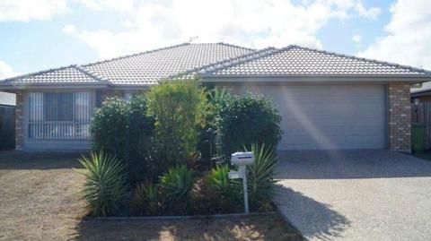Lowood, 21 McInnes St 4Bdr Awesome house