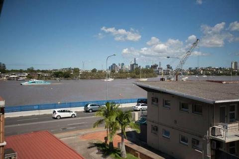 Hamilton 2 bedroom aircon unit NBN river views