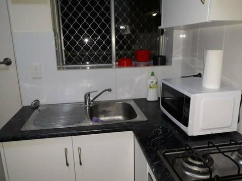2 Bedroom Apartment in Goodwood (Lease Reassignment)