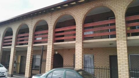 Woodville Gardens UNIT Available for Rent