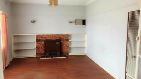 3-5mexcellent clayton location! Cheap 3 bedroom