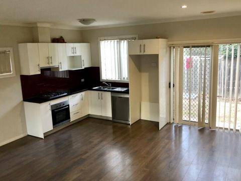 2 Bedroom House For Rent In Dandenong North