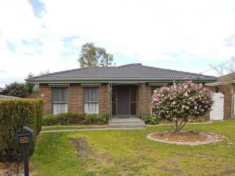 3 bedroom house for rent in Hampton Park in Melbourne