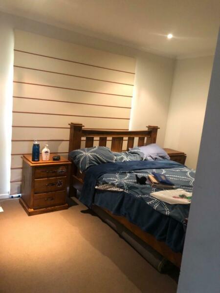 Two rooms for rent in Hampton Park
