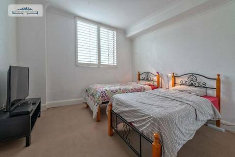 ROOM SHARE NEAR UTS / USYD / DARLING HARBOUR / BUS/TRAIN STATIONS