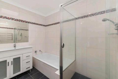 Short stay belconnen mall 220 a week