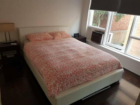Large fully furnished St Kilda Apartment - Avail 1- 3 months