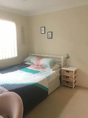 Room in Herston Townhouse $177/w
