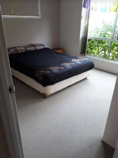 Rent master bedroom with en-suite in Burleigh Waters