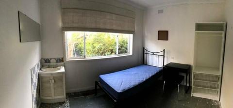 two bedroom for rent in chadstone