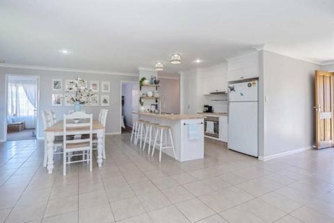 REDUCED FOR QUICK SALE-HOUSE UPPER COOMERA