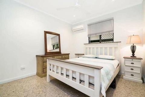 Quaint modern 2 Bedroom Cottage for long term rental