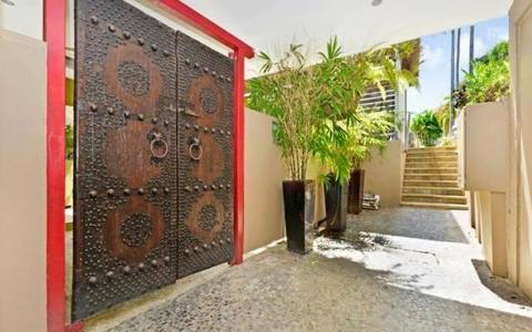 Tropical Balinese Style Fully Furnished Townhouse - The Gardens