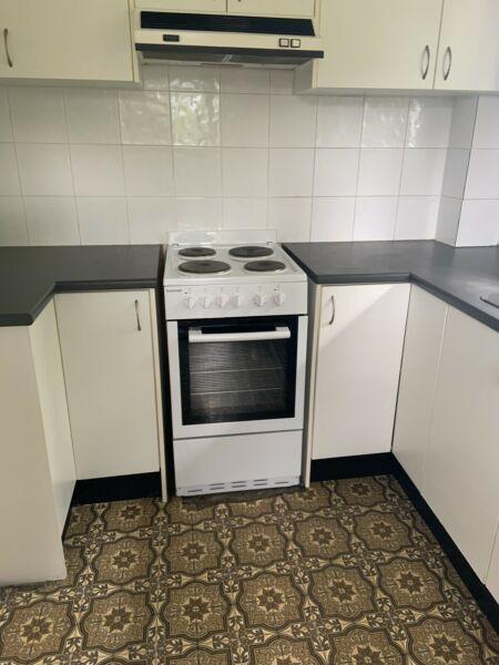 Unit in Indooroopilly | PERFECT FOR STUDENTS