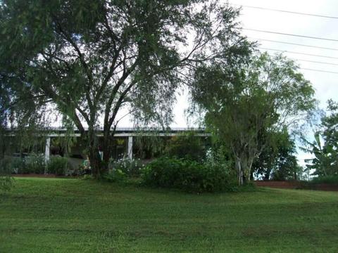 3 bed/2 bath house on 1/2 acre, with views of Bartle Frere