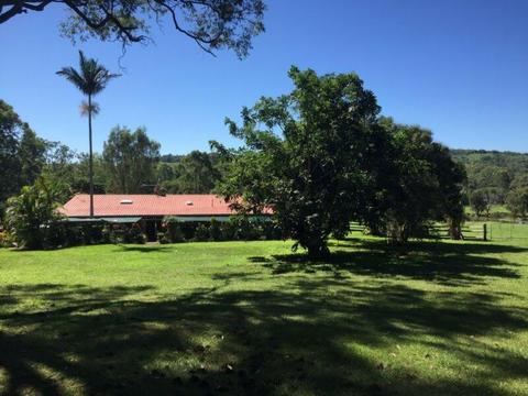 House with separate granny flat on very private and pretty 38 acres