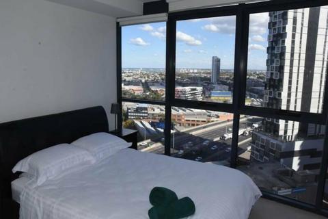 Southbank Haven, 2 bed 2 bath, walk to Crown, CBD, and Market