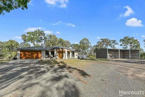 Hervey Bay Queensland 5 bedrooms 10 acres