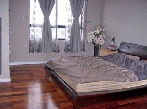 DOUBLE ROOM available at auburn central for nepali boys