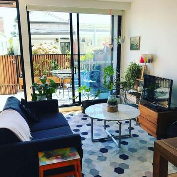 Short term sub let fully furnished one bedroom apartment RICHMOND