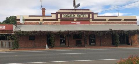 BUSINESS FOR SALE - DONALD HOTEL