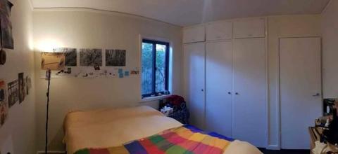 Room for rent - Beautiful sharehouse in Lyneham