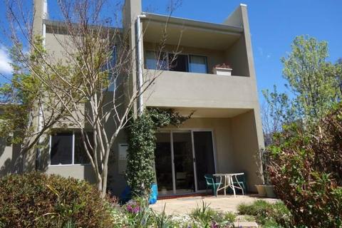 LOCATION! Central Belconnen - Share my spacious 3BR Townhouse