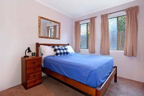 Lovely furnished bedroom in amazing Surry Hills House