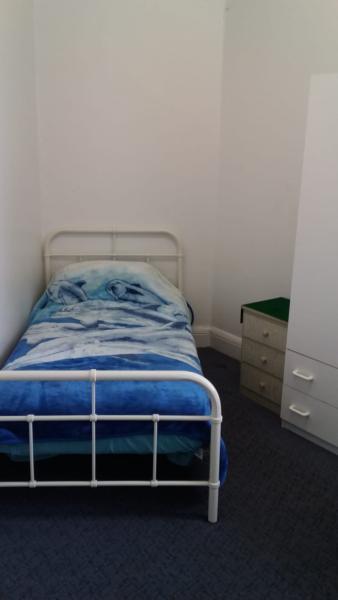 2 Private Single Rooms available - Bondi Beach - Live close to t