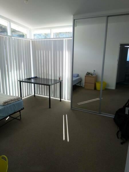 Room for Rent, close to University of Wollongong (UOW)