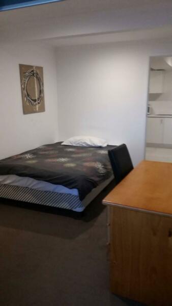 A room to rent in Ashmore, Gold Coast