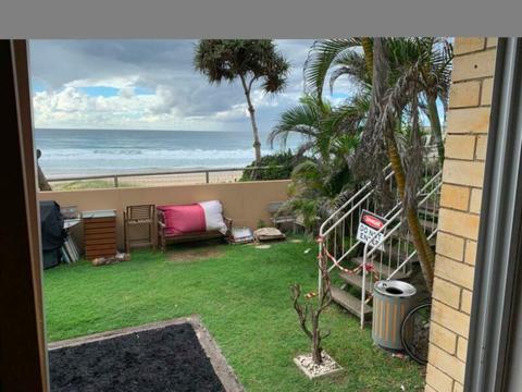 Fully furnished room available beachfront main beach